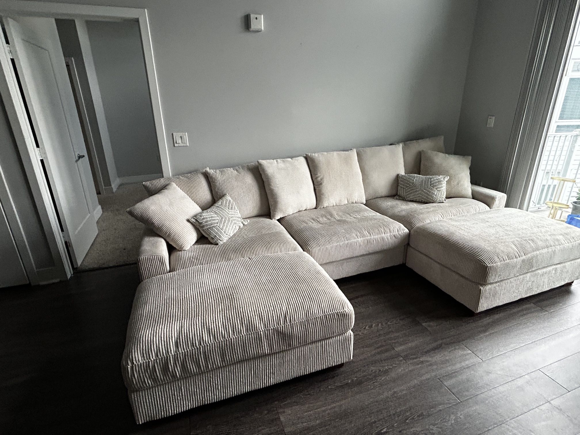 Delivery Available! Corduroy 5-Piece Sectional + Ottoman - photo 4