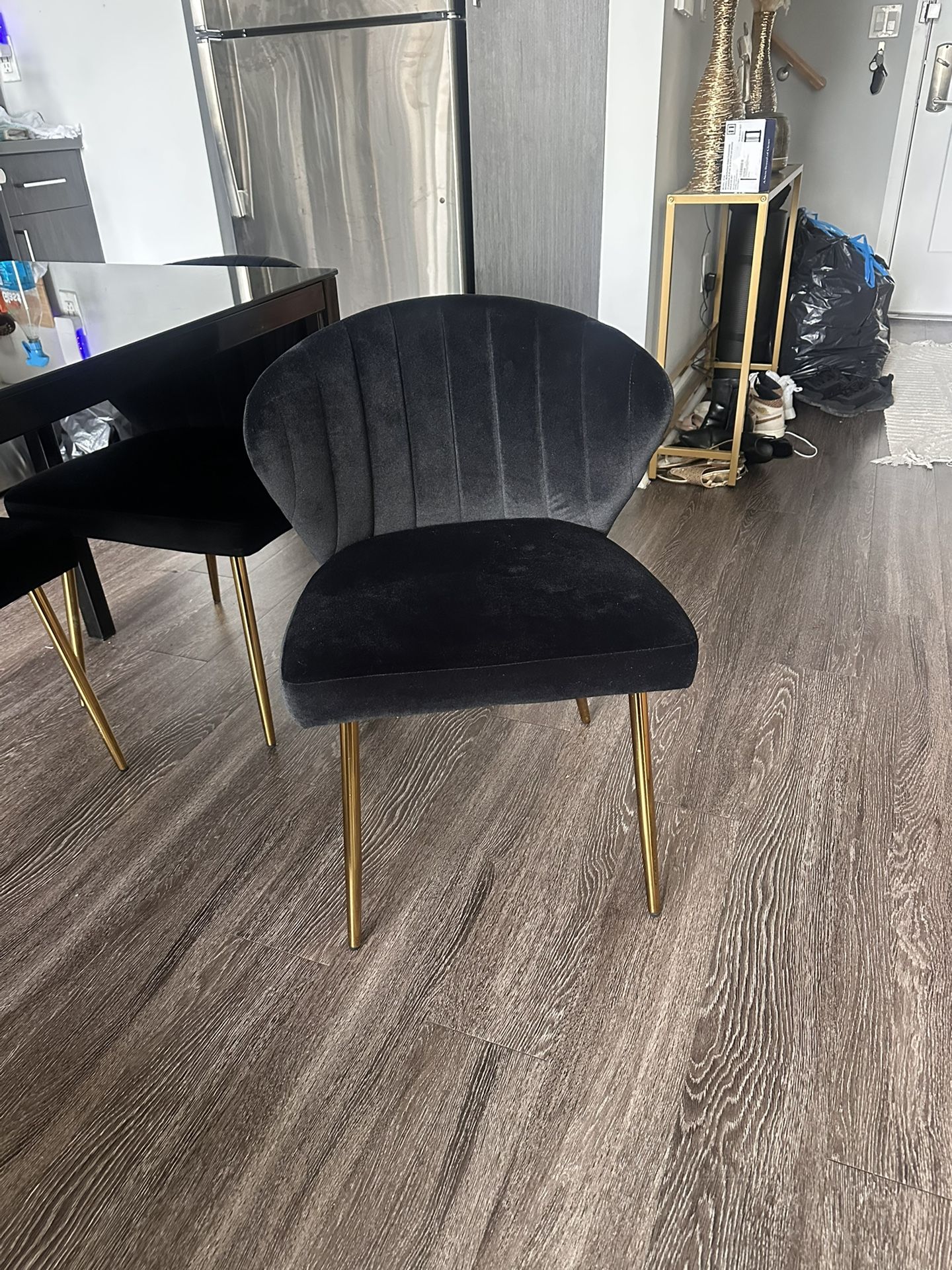 4 Velvet Dining Chair And Black glass Dining Room Table