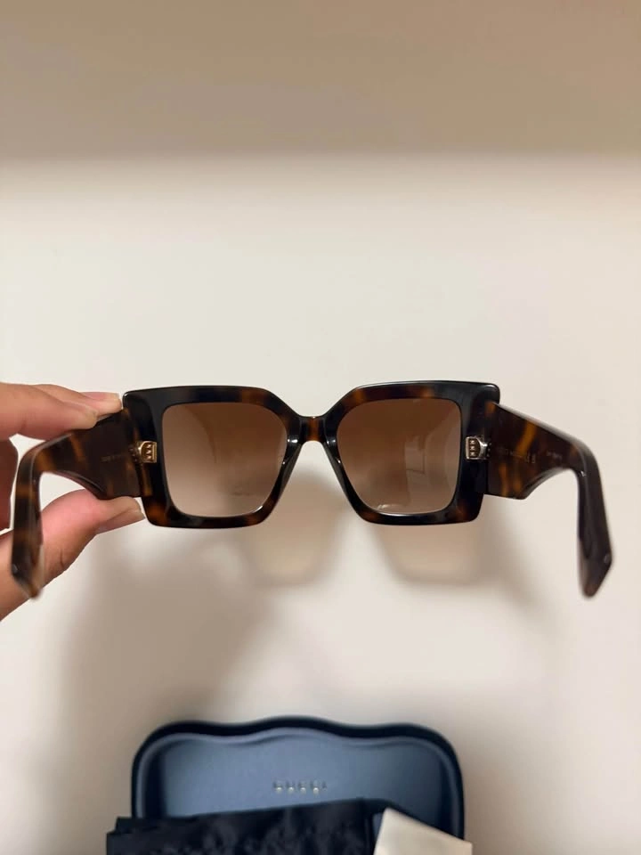 Authentic Gucci (GG2039S 002) Sunglasses - Brand New - photo 2