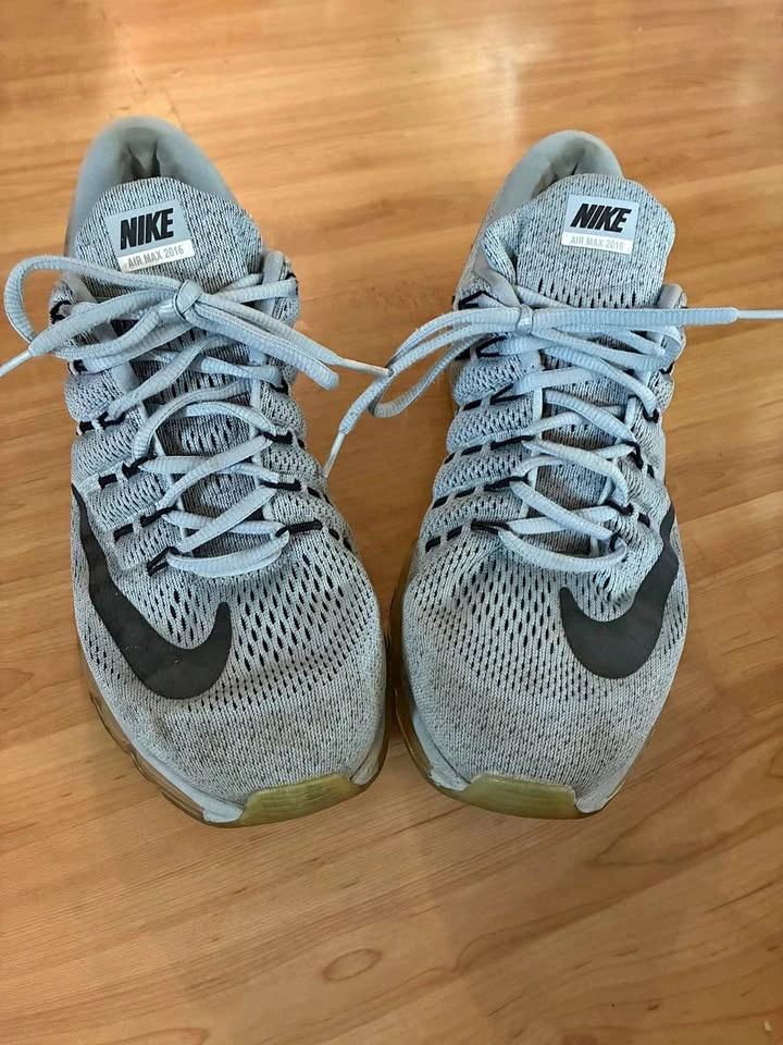 Mens 2016 air max running shoes size 10.5