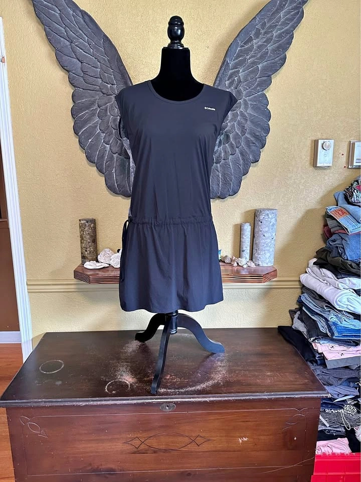 Columbia lace backing Dress