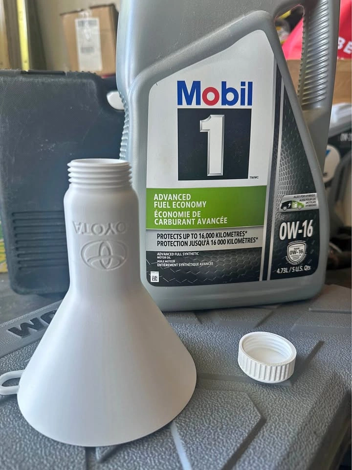 Toyota and Lexus Screw On Oil Funnel (Mess Free Oil Changes)