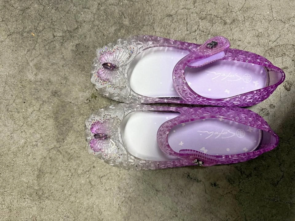 Brand New Girls’ Purple Butterfly Jelly Shoes – $10