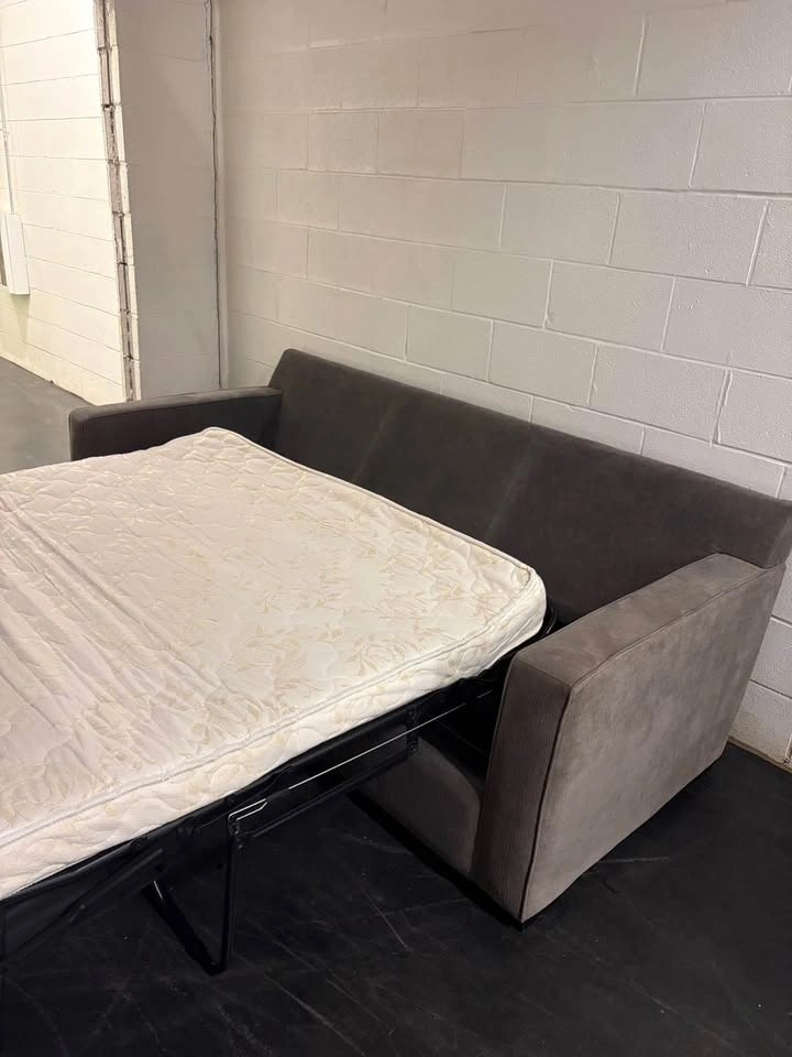 Gray Sleeper Sofa / Pull-Out Couch - Delivery Available - photo 3