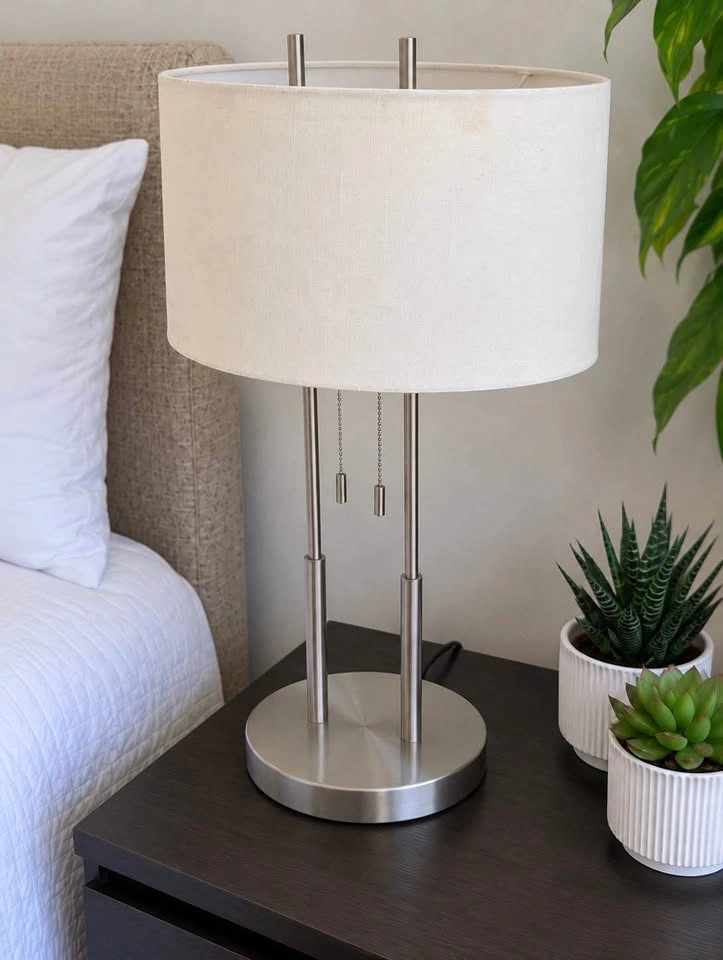 Night cozy dual bulb lamp - photo 4