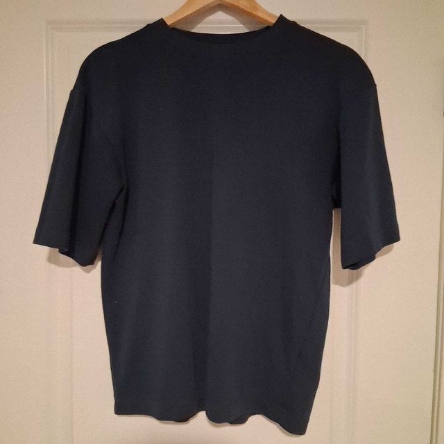 6 Uniqlo Airsim Oversized T-Shirts (Size S) - Various Colors - photo 3