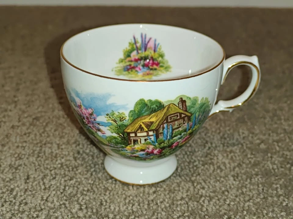 Vintage Tea Cup and Saucer Set - Royal Vale Country Cottage 7382 - photo 3