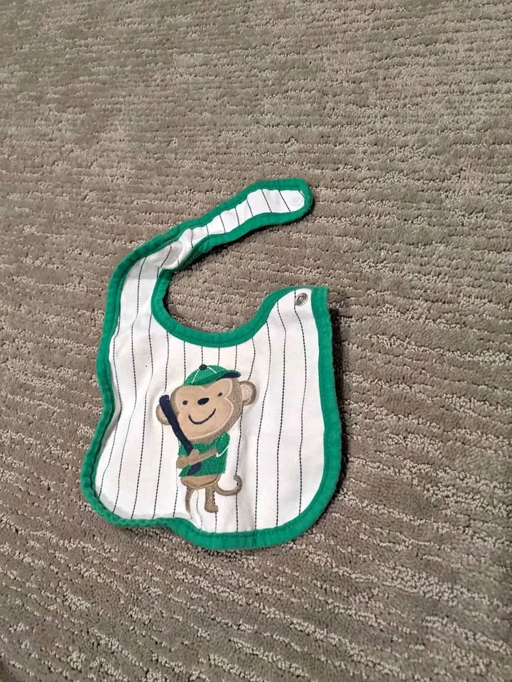 clipping baseball bib thumbnail