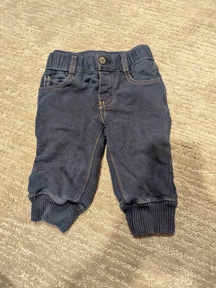 Baby Gap 6m stretchy thick pants thumbnail