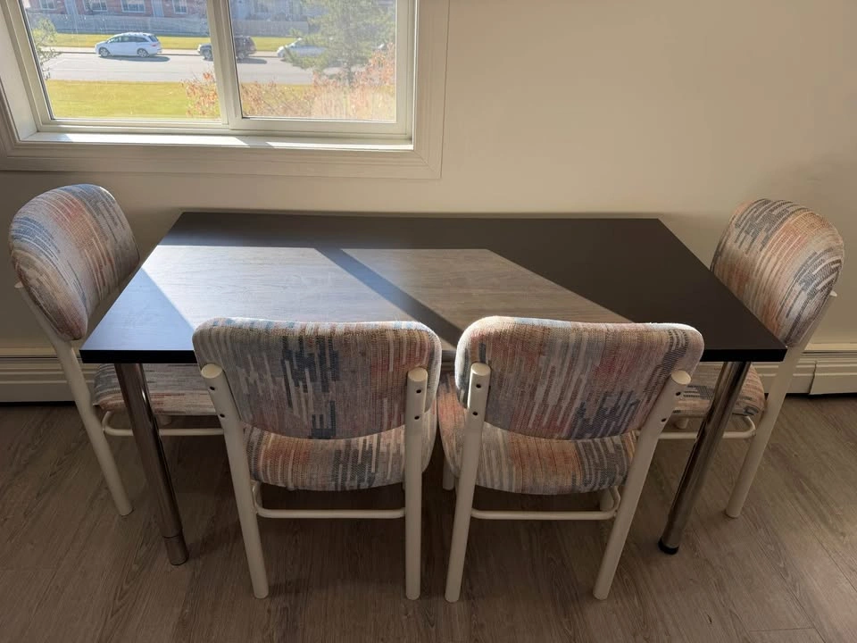 Adjustable Height Dining Table / Computer Desk - photo 4