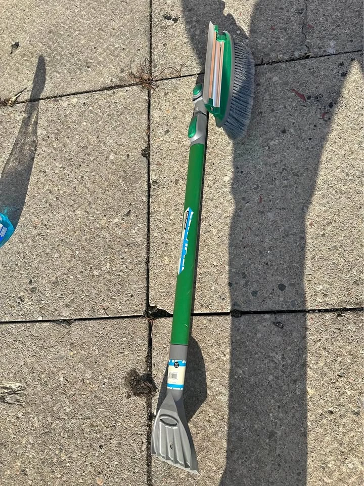 Snow brush