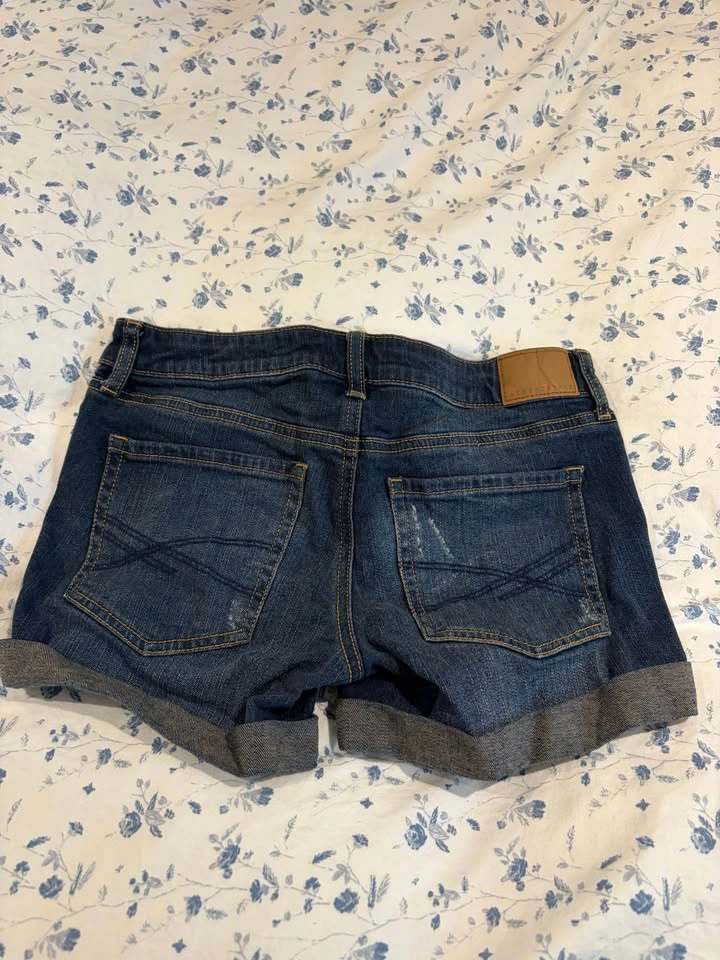 Aeropostale shorts - size 4 - photo 2