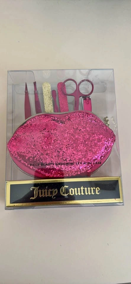Juicy Couture 7 Piece Beauty Grooming Set