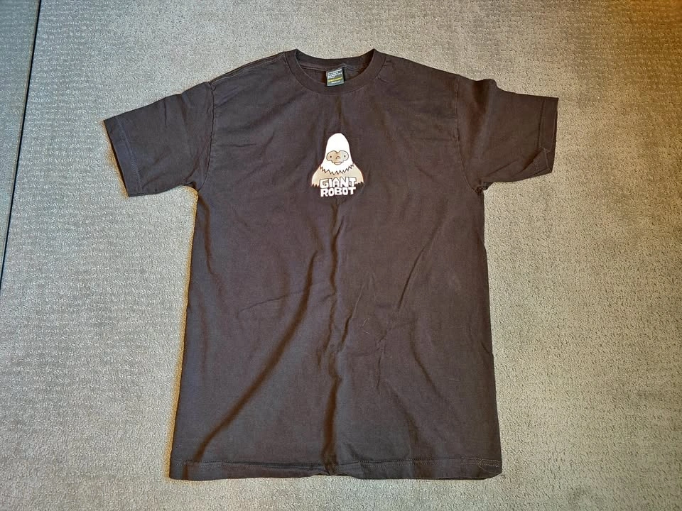 Vintage Giant Robot "Bigfoot" Graphic T-Shirt - Slim Fit Medium