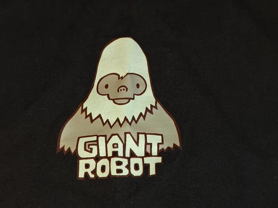 Vintage Giant Robot "Bigfoot" Graphic T-Shirt - Slim Fit Medium - photo 3