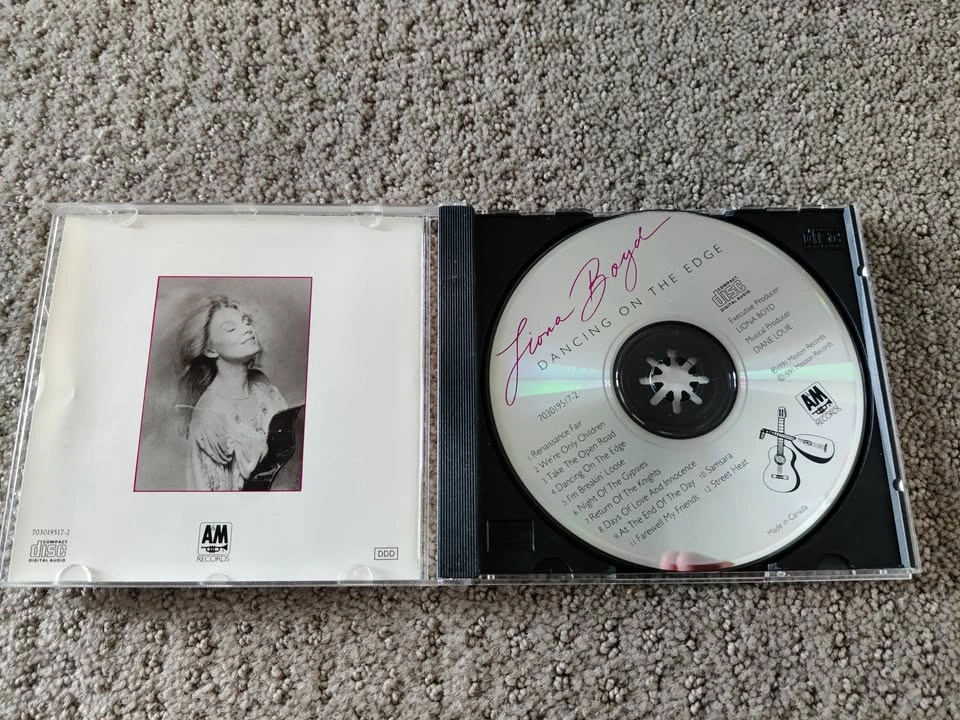 Signed Liona Boyd - Dancing On The Edge - Audio Music CD Album - photo 2