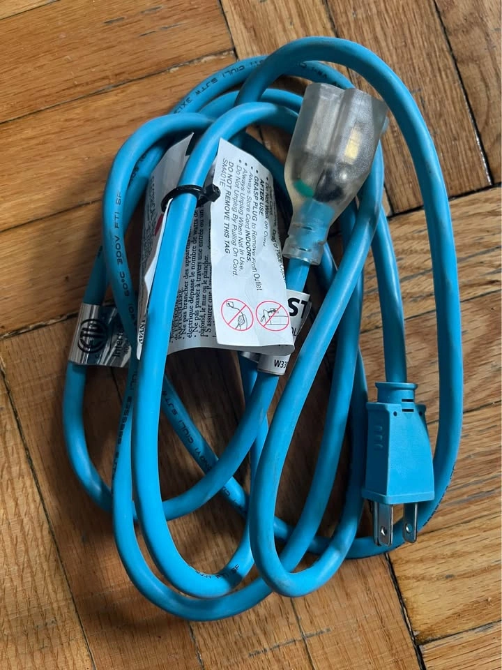 2 Power Strips (stanley, globe) and Stanley Extension Cord - photo 2
