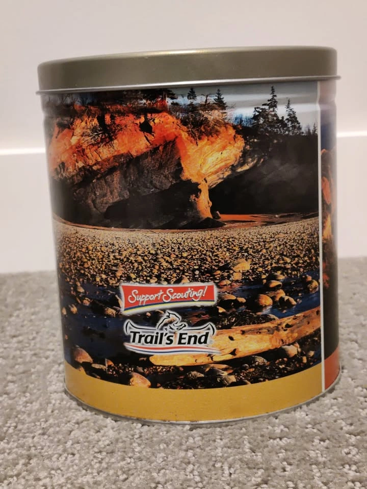 Scouts Canada Collectible Trail’s End Gourmet Popcorn Tin Box - photo 4