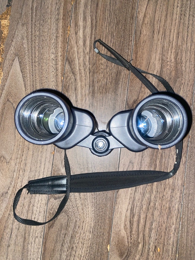 Bushnell Waterproof Binoculars - photo 2