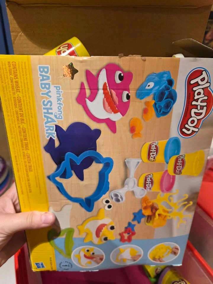 Play-Doh galore!!! - photo 2