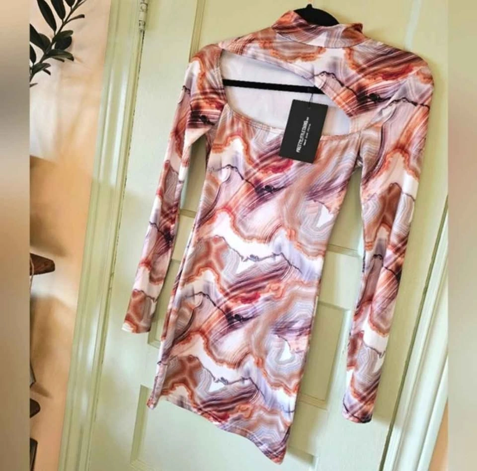 New Marble Print PrettyLittleThing Brown Asymmetric Dress - photo 3