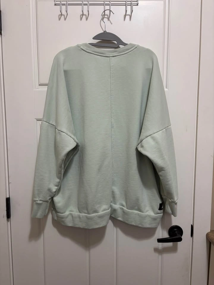 Adidas Women’s FI BOS Crew Sweatshirt Linen Green Size 2X - photo 3