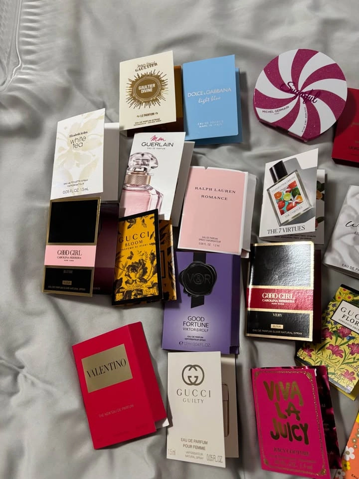 Designer Perfume Sample 26 Lot - Gucci, Valentino, JPG - photo 2