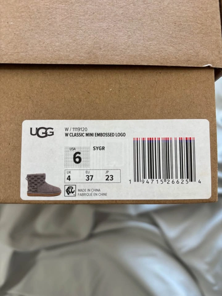 UGG Classic Mini Embossed Logo Boots-size 6 - photo 2