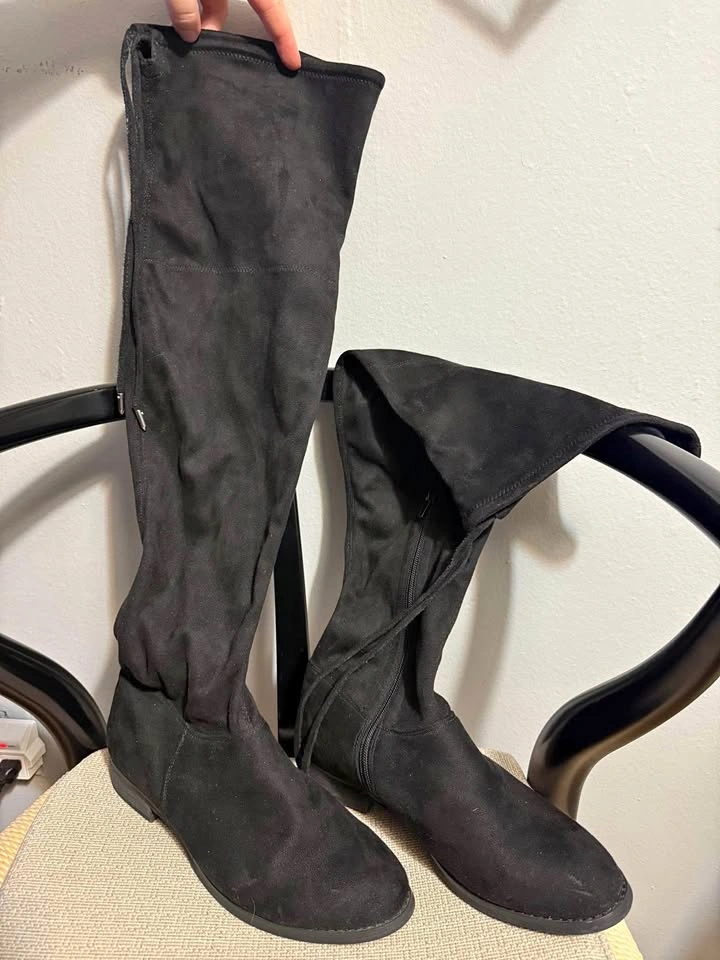 Over knee suede like boots