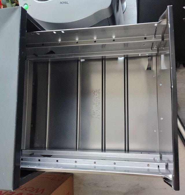2-Drawer Metal Filing Cabinet - photo 4