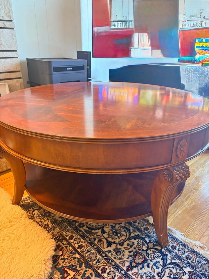 Traditional Round Wooden Coffee Table