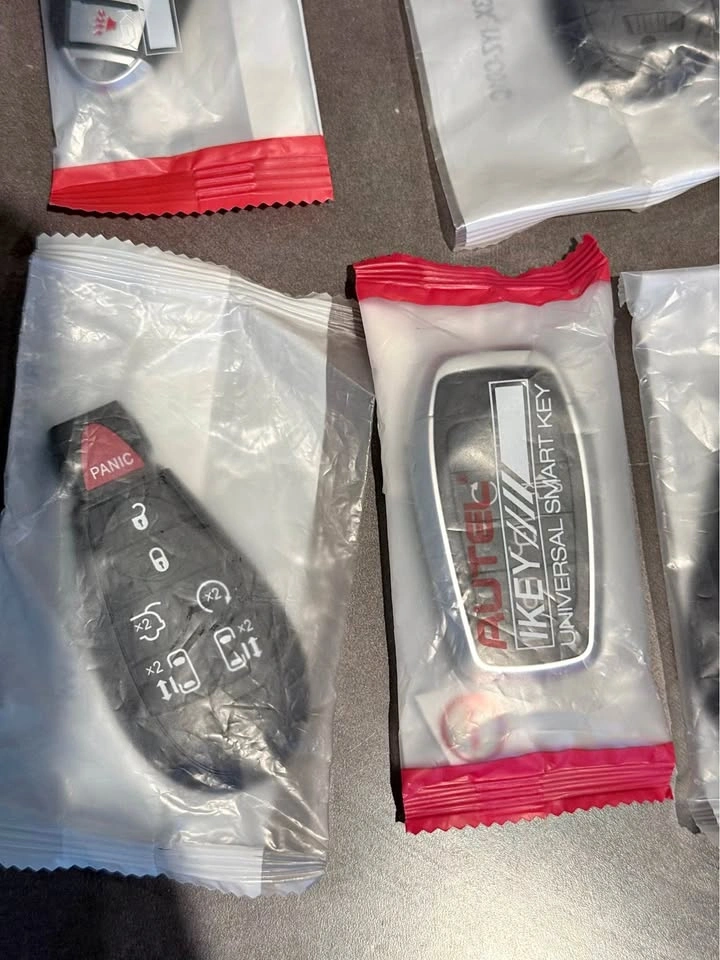 Smart car, key, and key fob