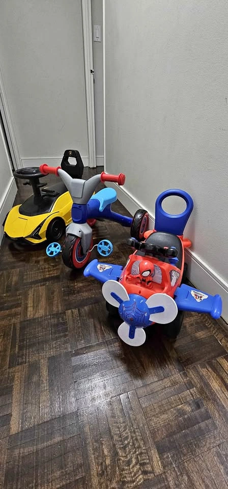Huffy Tricycle, Lamborghini Ride-On, and Spider-Man Airplane