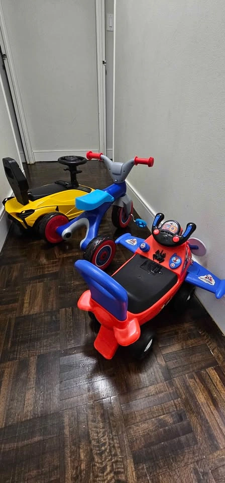 Huffy Tricycle, Lamborghini Ride-On, and Spider-Man Airplane - photo 5