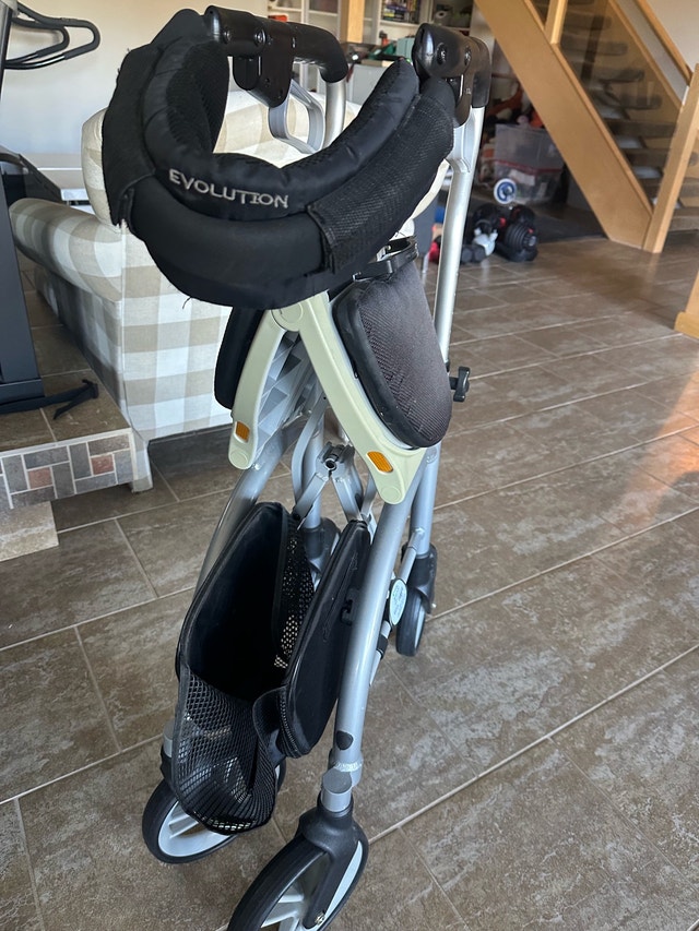 Evolution walker (open to offers) - photo 2