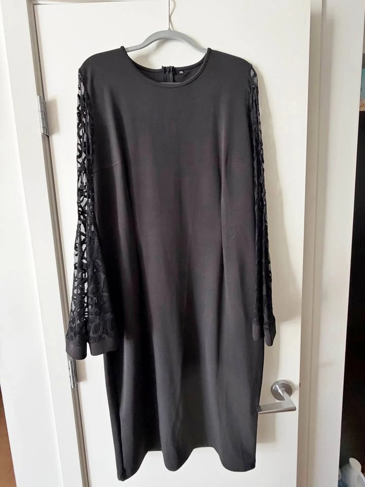 Black XXL Sheath Dress with Lace Bell Sleeves