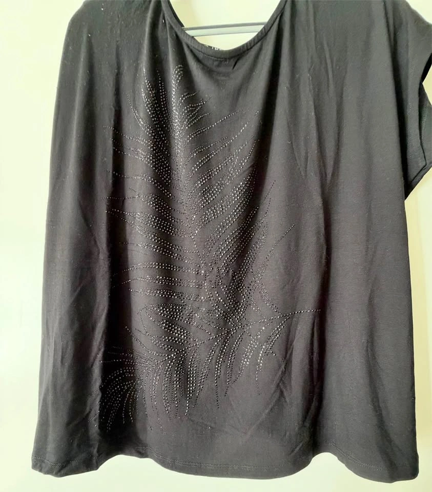 Melanie Lyne Black Embellished Top Size XL