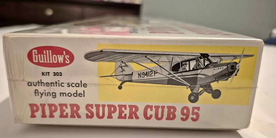 Vintage Guillow's Piper Super Cub 95 Flying Model Kit 303