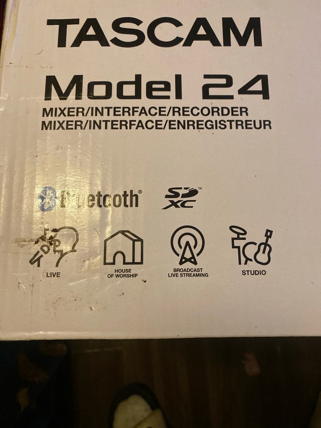Tascam Model 24 Mixer - photo 4