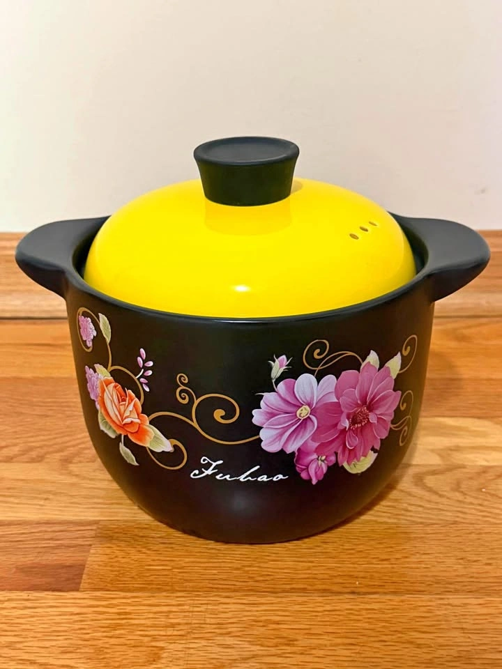 4 Qt Clay Pot with Lid - Natural Terracotta Casserole