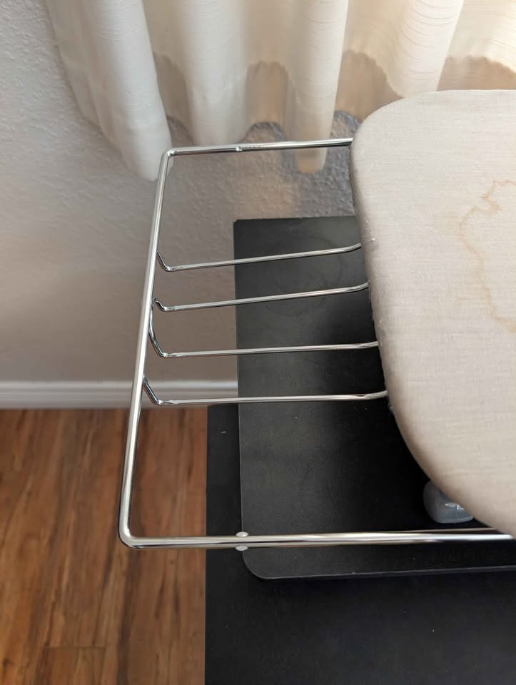 Ironing board - photo 2