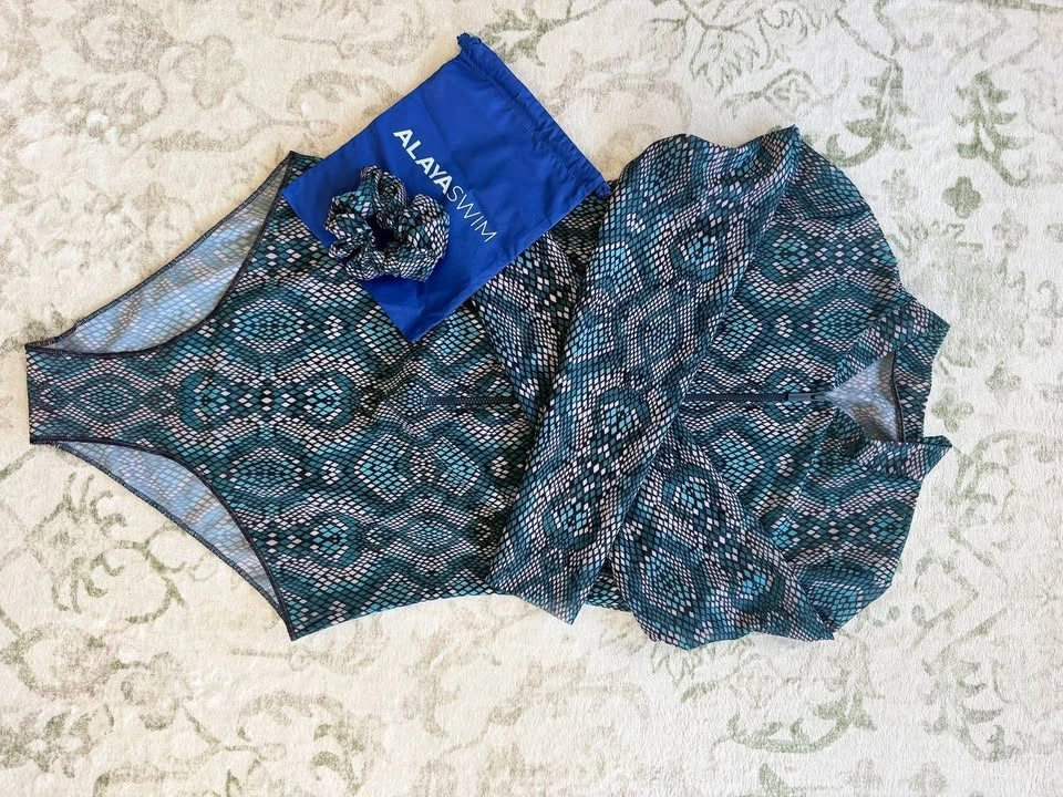 NEW Alayaswim One Piece Swimsuit -Mosaic Print-Size M - photo 4