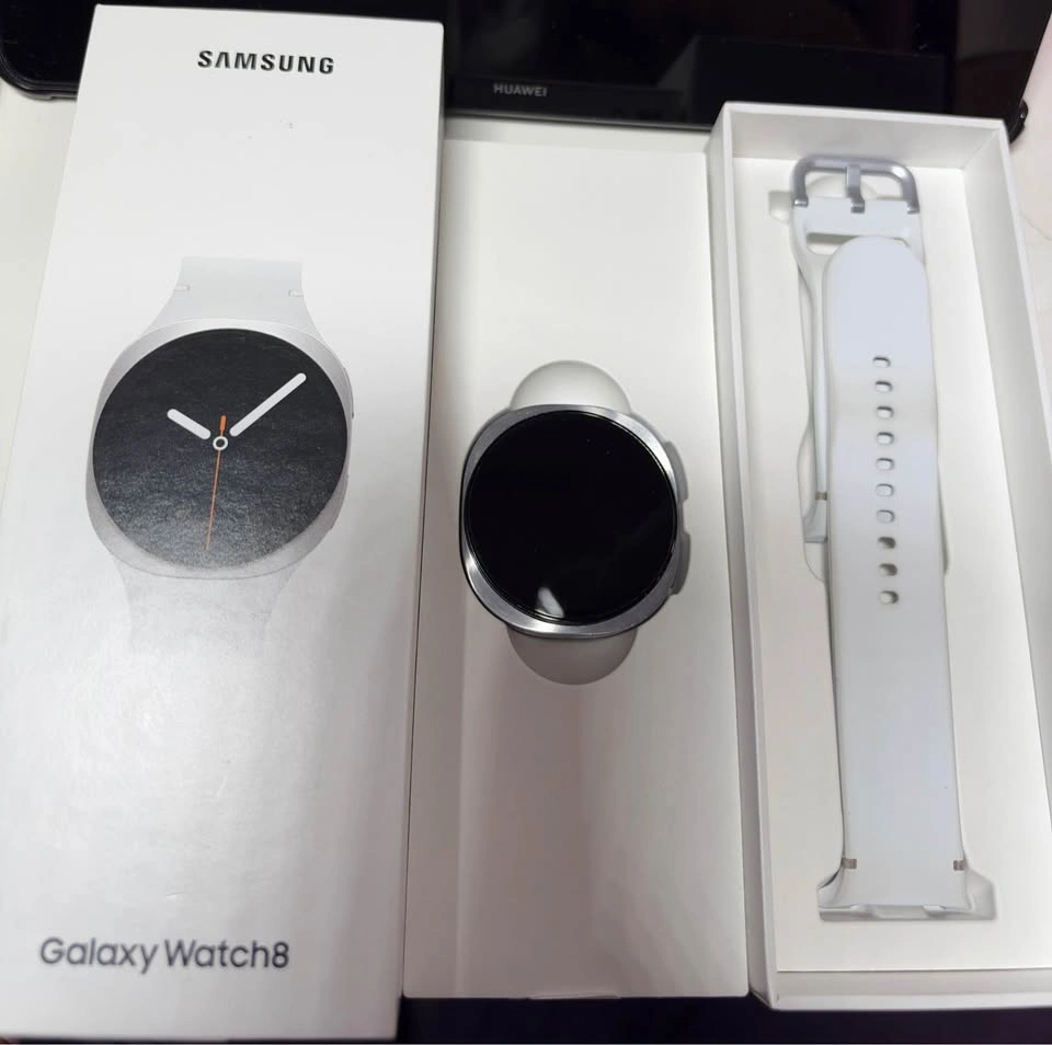 Samsung Galaxy Watch 8 - photo 2