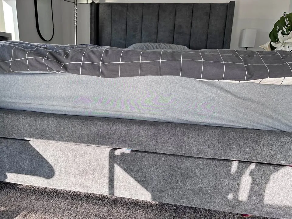 Bed with 3 drawers - almost new less than a year thumbnail