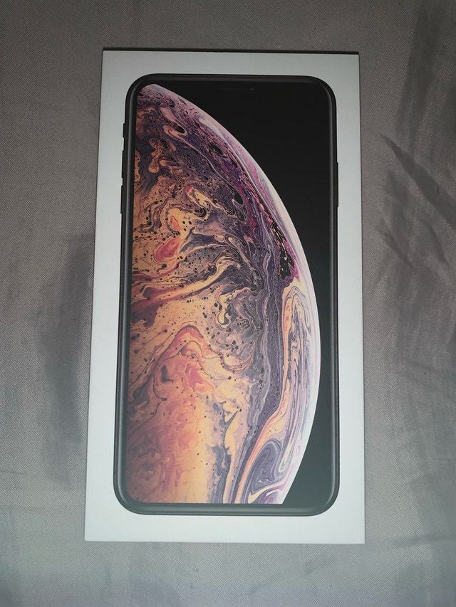 iPhone XS Max 256Gb - photo 2