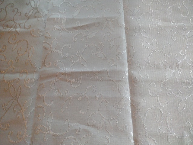Embroidered Table Runner, NEW - photo 2