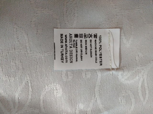 Embroidered Table Runner, NEW - photo 3