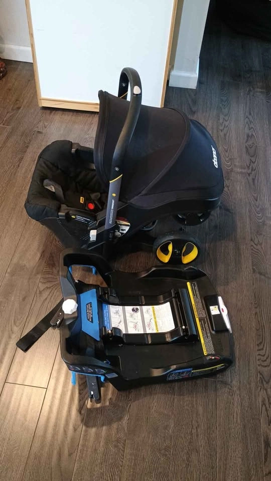 Doona Car Seat and Stroller - photo 2