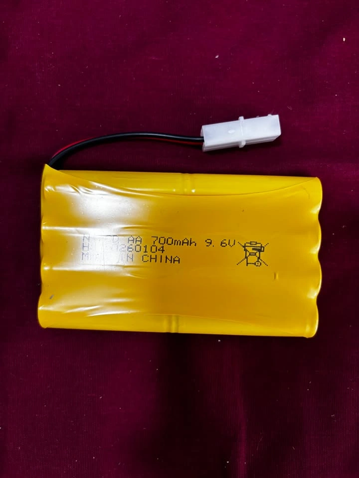 2x 9.6V 700mAh Ni-Cd RC Battery Packs - New - photo 2