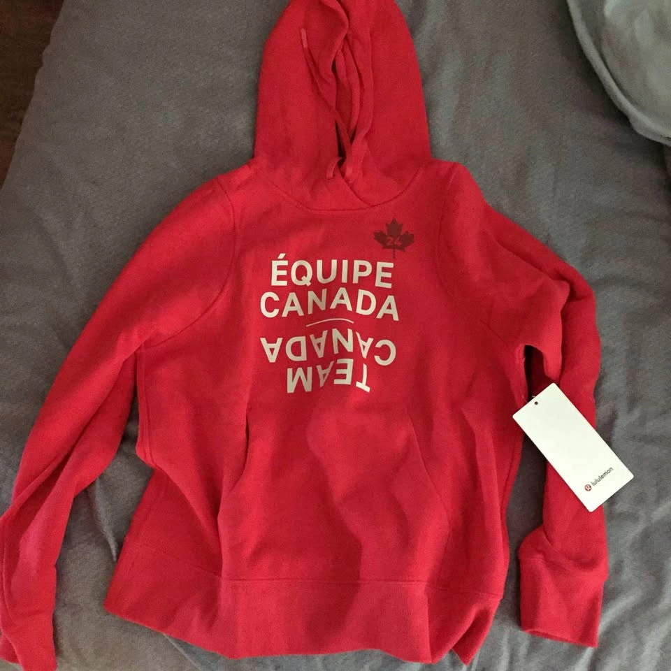 Lululemon team canada hoodie bnwt